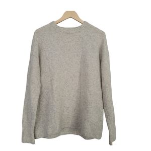 Aritzia The Group Babaton Light Gray 54% Merino Wool Top Size M